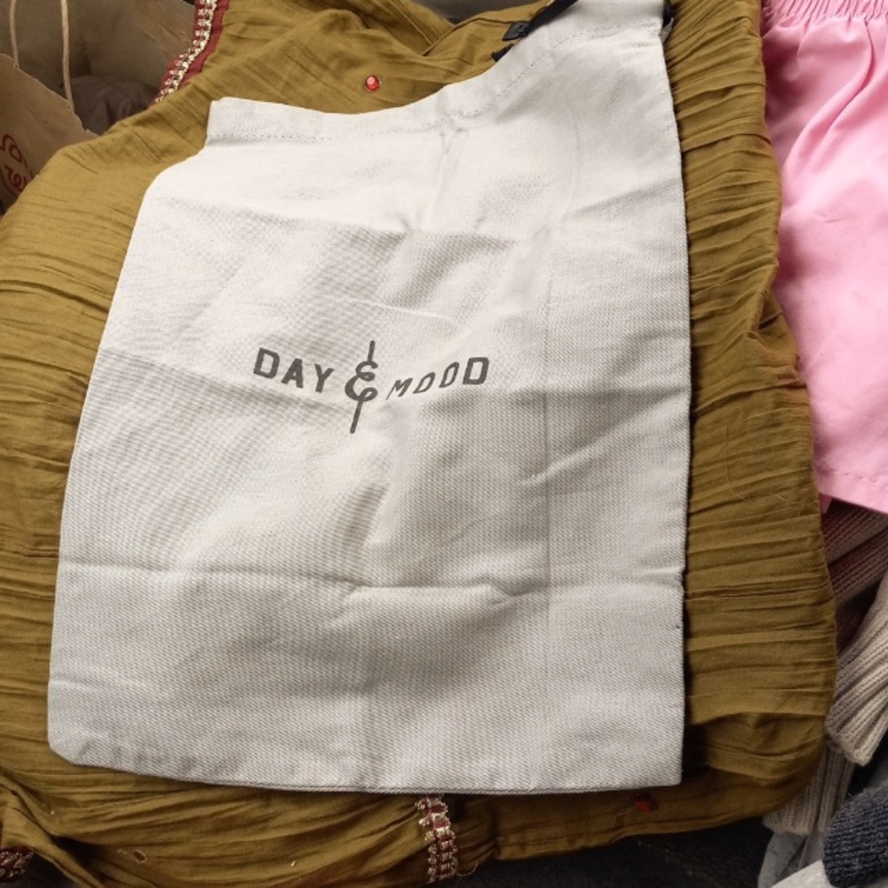DAY & MOOD Cotton Dust Bag, NWOT